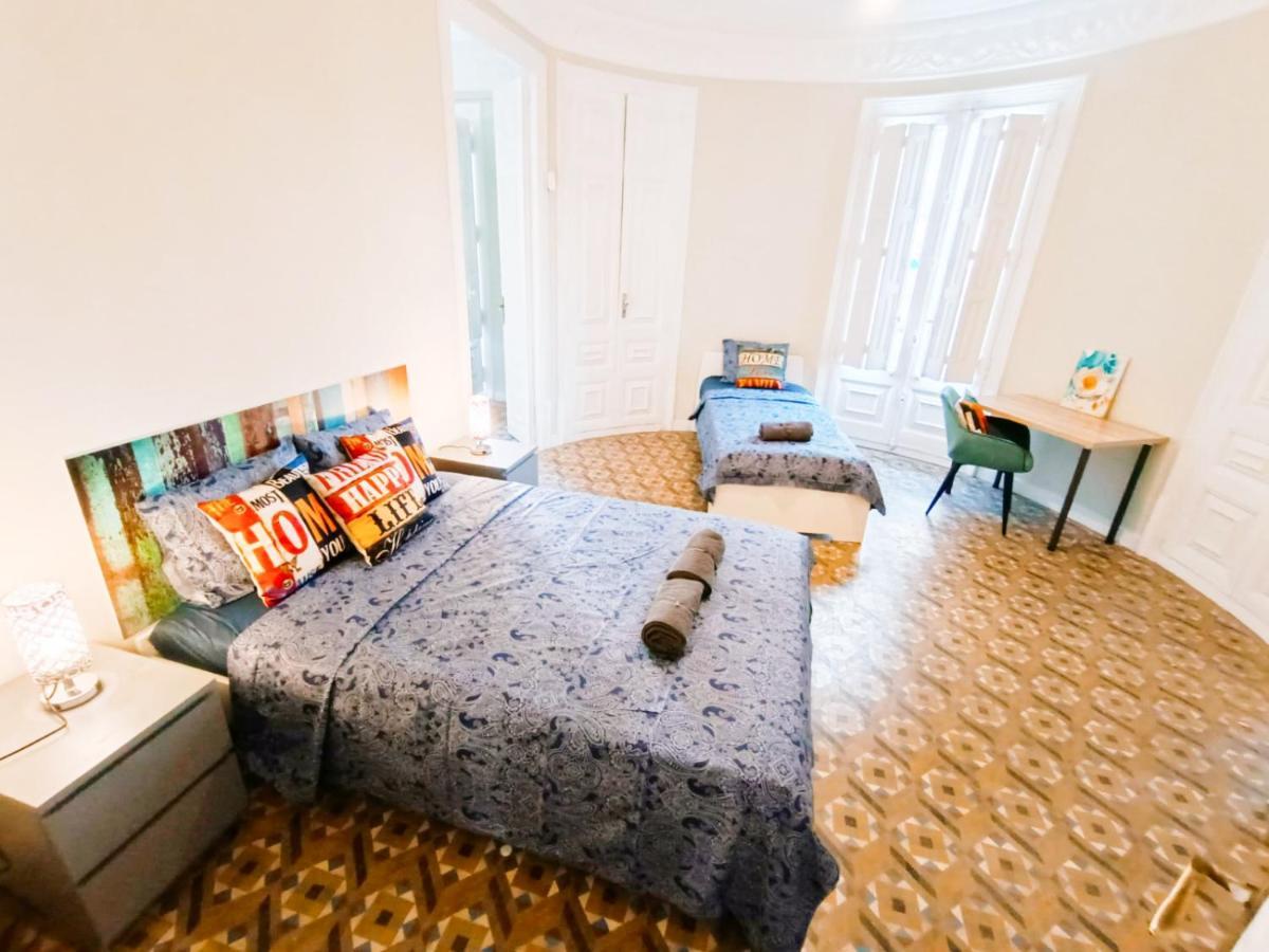 ברצלונה By Plaza Catalunya Rooms מראה חיצוני תמונה